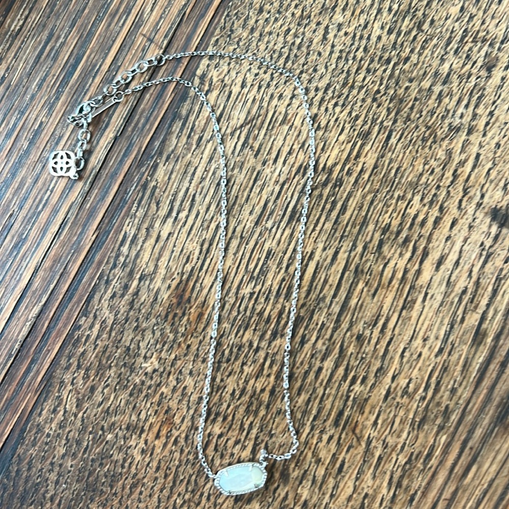 KENDRA SCOTT ELISA silver white pendant necklace
